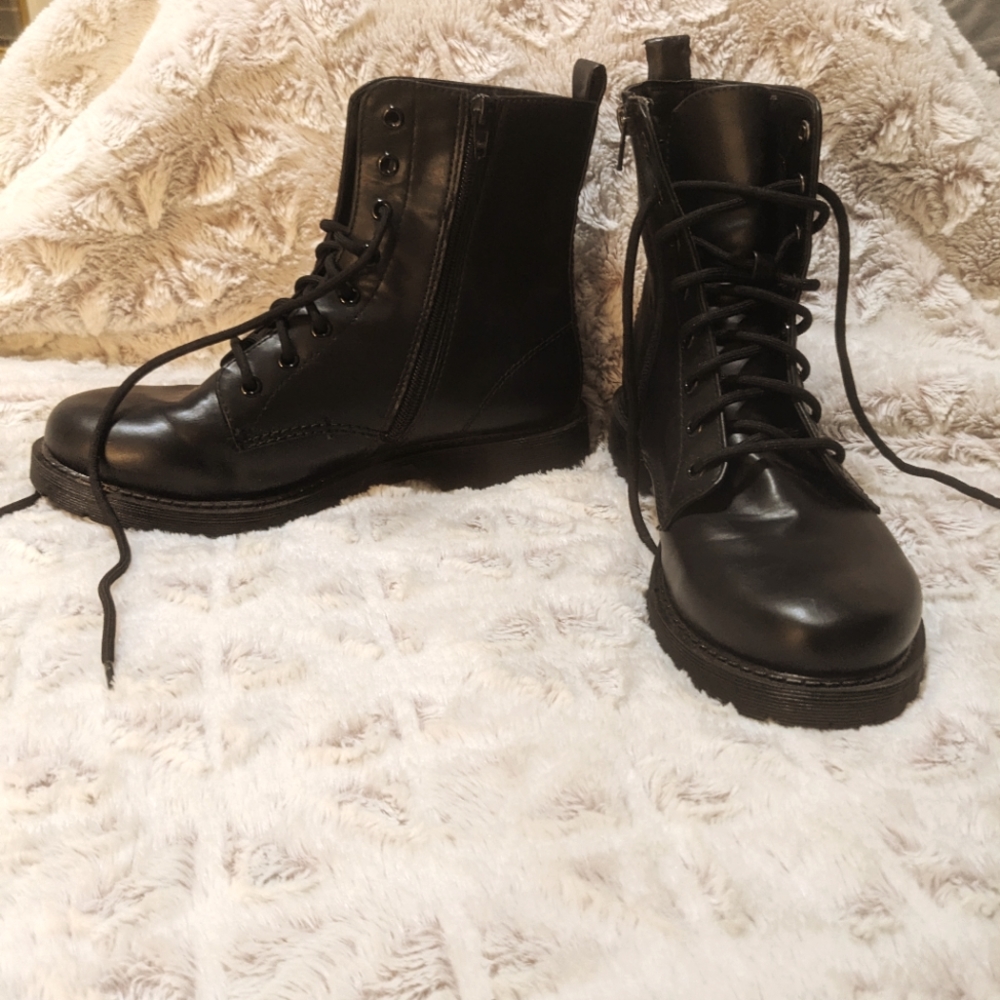 Black boots